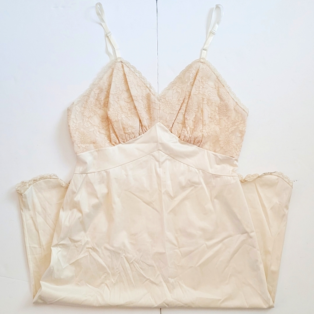 Vintage Cream Lace Slip